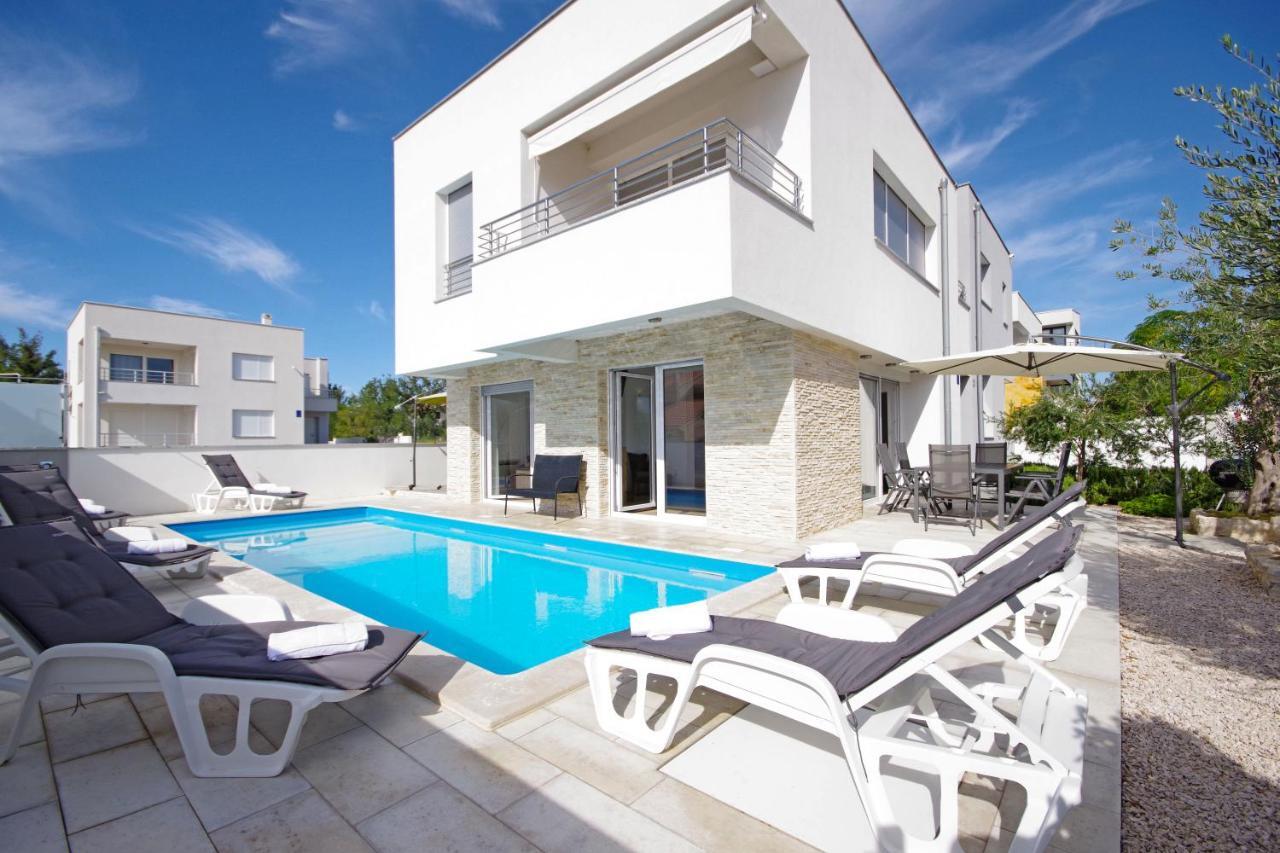 Apartment Laura Privlaka  Bagian luar foto