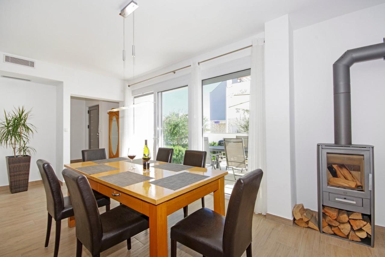Apartment Laura Privlaka  Bagian luar foto