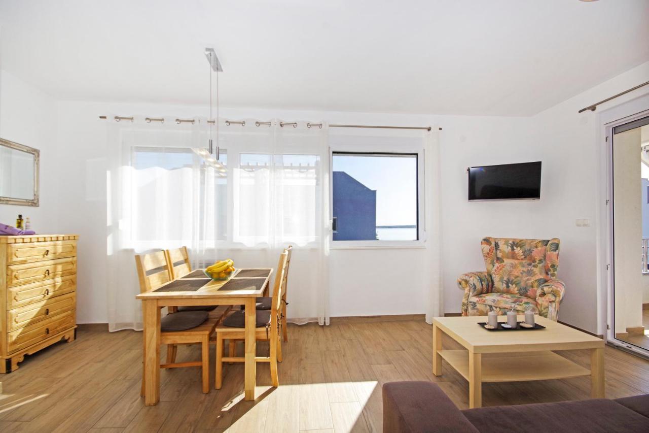 Apartment Laura Privlaka  Bagian luar foto
