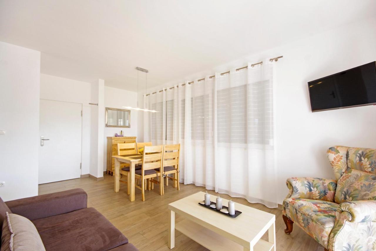 Apartment Laura Privlaka  Bagian luar foto