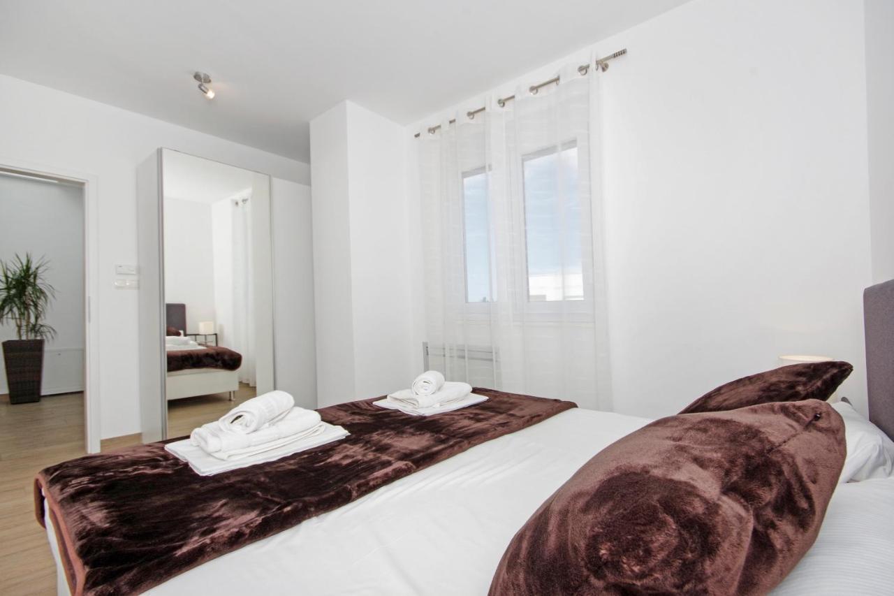 Apartment Laura Privlaka  Bagian luar foto