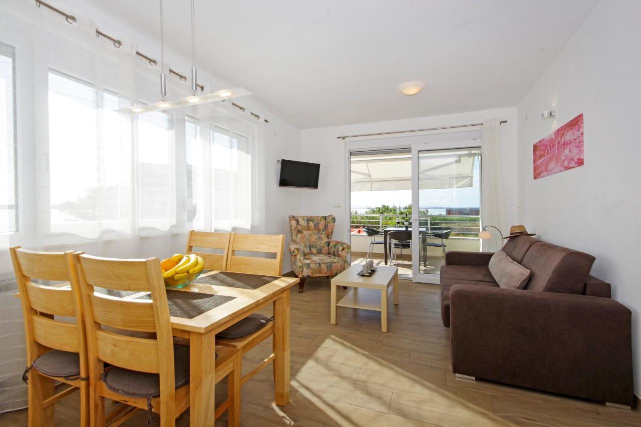 Apartment Laura Privlaka  Bagian luar foto